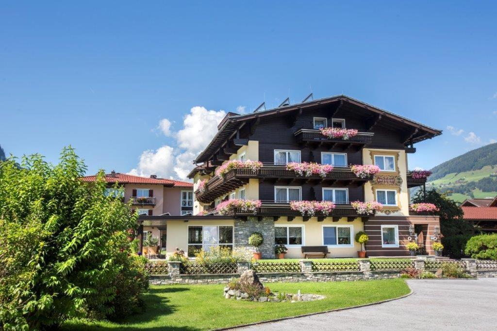 Garni Roesslhof Hotel Hollersbach im Pinzgau Exterior photo