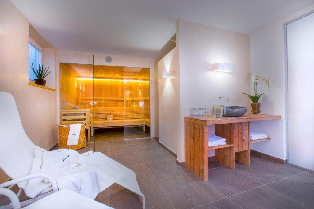 Garni Roesslhof Hotel Hollersbach im Pinzgau Exterior photo