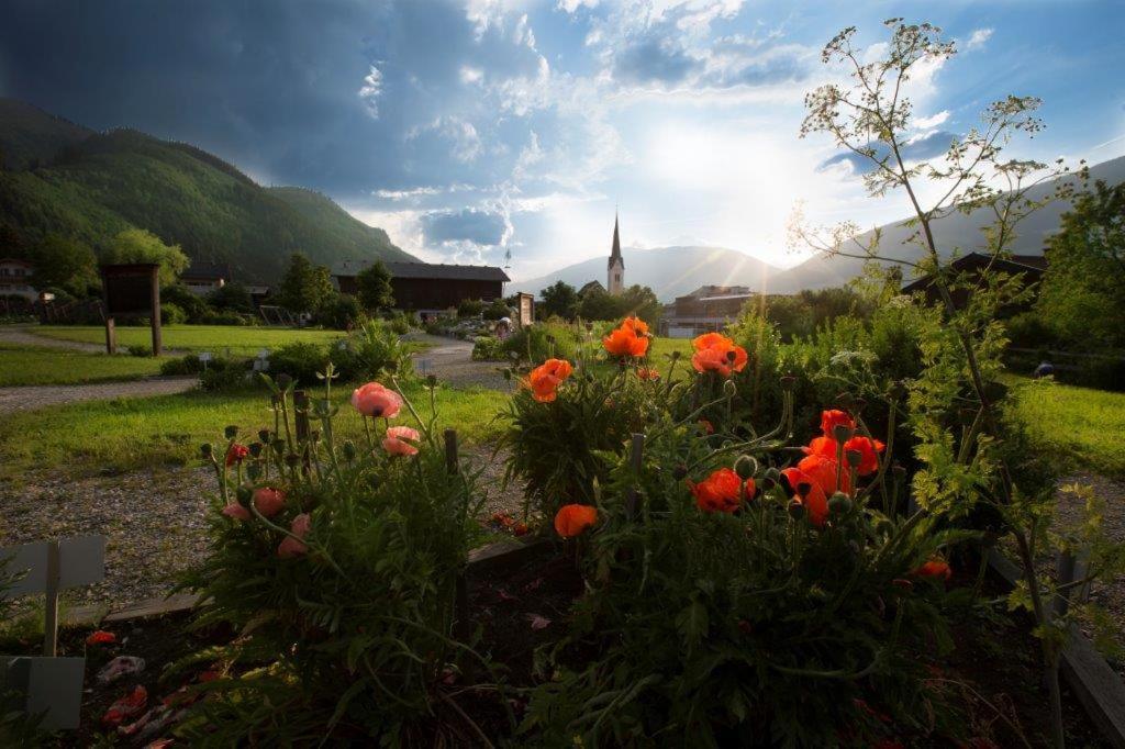 Garni Roesslhof Hotel Hollersbach im Pinzgau Exterior photo