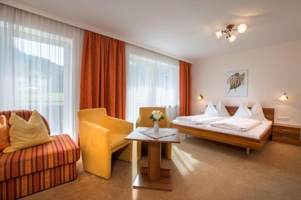 Garni Roesslhof Hotel Hollersbach im Pinzgau Exterior photo