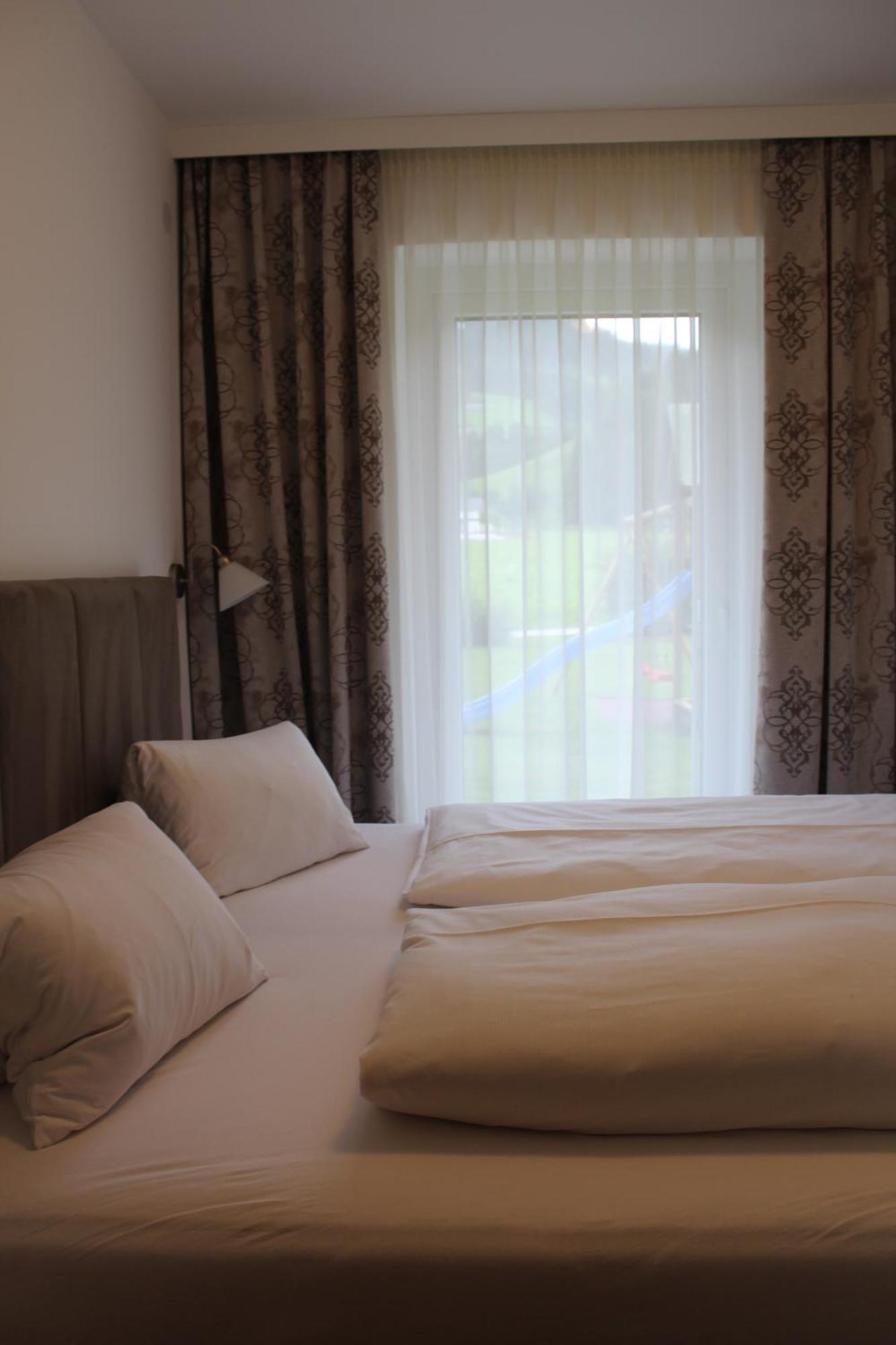 Garni Roesslhof Hotel Hollersbach im Pinzgau Room photo